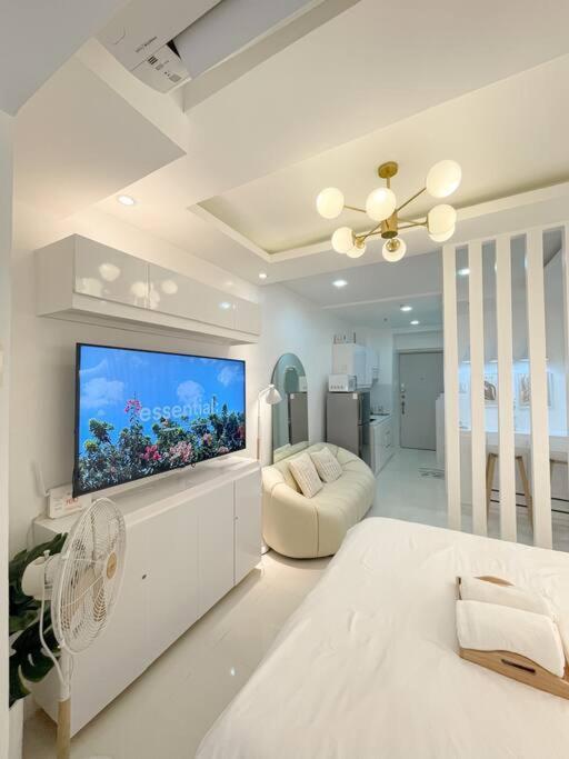 Casa De Ixia Free Pool Access Located In Qc